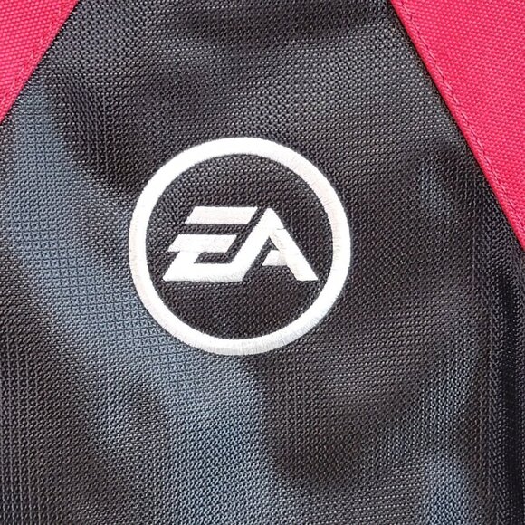 OGIO x EA SPORTS Backpack - Red and Black - Great Condition! - Picture 2 of 13